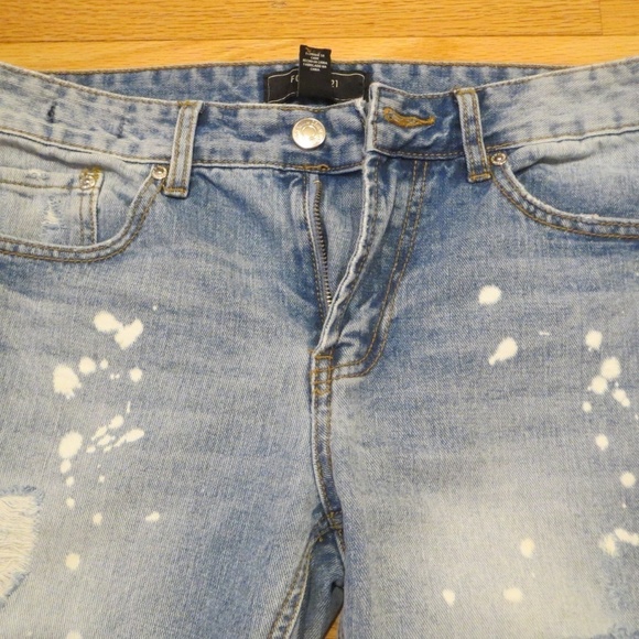 New Forever 21 Men Distressed Bleach Blue Jeans - Picture 5 of 7